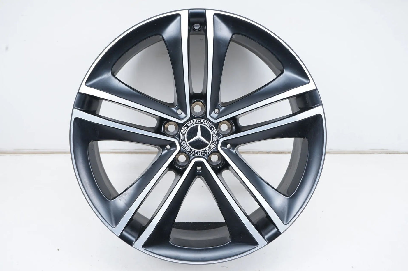 1 jante alliage Mercedes CLS W257 18 pouces A2574010200 9J ET33