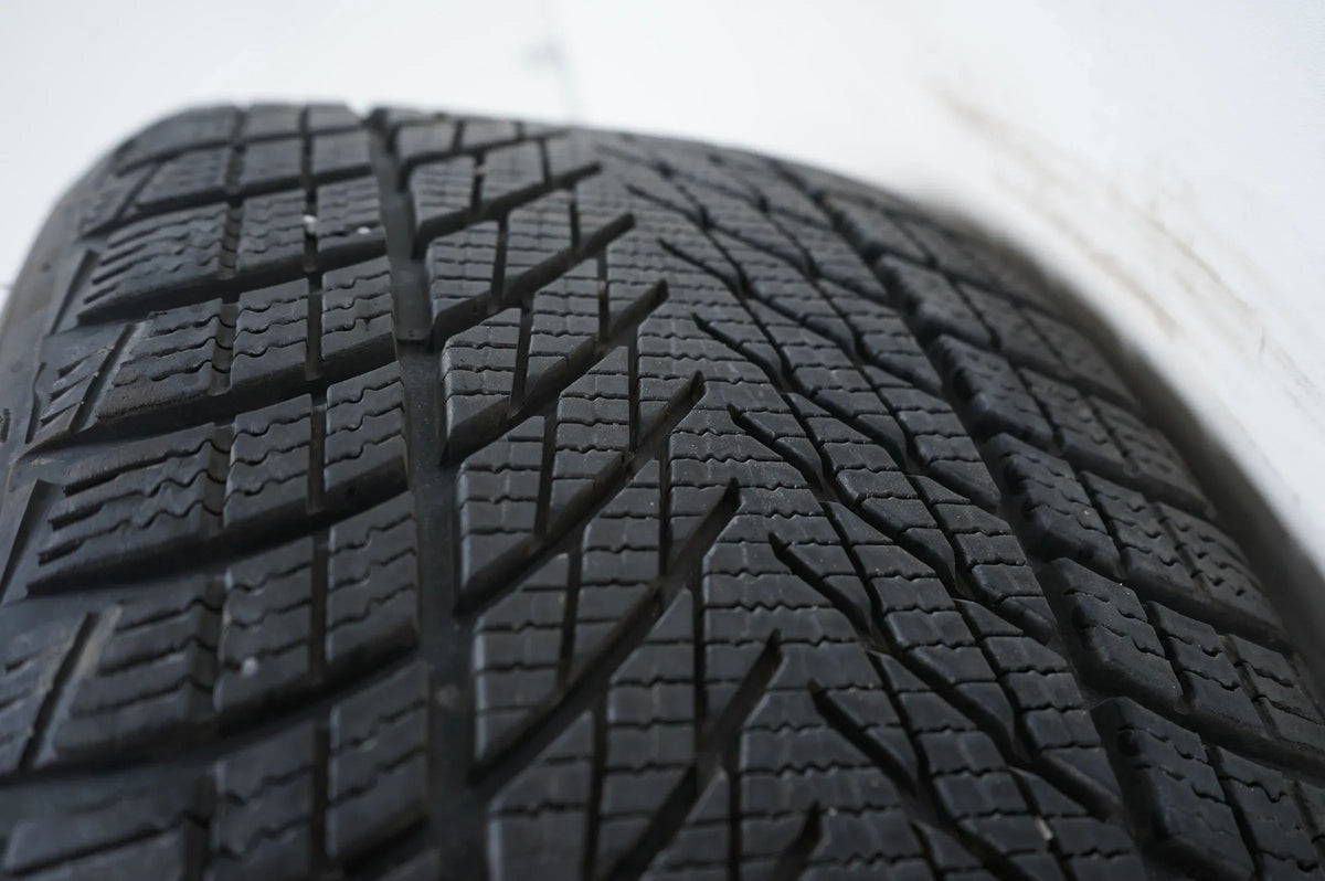 Audi A5 S5 B10 FU 8B Winterreifen Winterräder 245 40 19 Zoll 8B3601025AS Detailní zobrazení 11