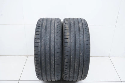 2 pneus été Bridgestone 255/45 R19 pouces, profondeur de sculpture d'environ 5 mm, DOT 21 MO
