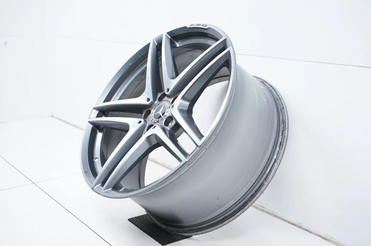 1 jante en aluminium Mercedes Classe S W222 20 pouces A2224010900 9,5J ET39 Vue détaillée 4