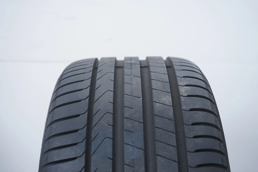 Mercedes C-Class W206 summer tires, summer wheels AMG 18 inch