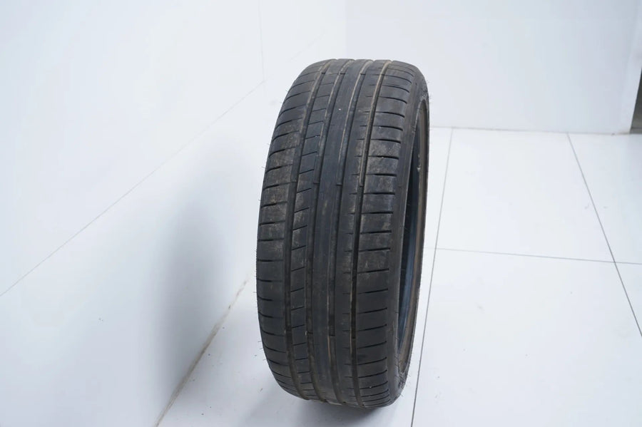 1x Dunlop summer tire 225 45 19 inch DOT17 BMW* approx. 6mm tread depth RFT