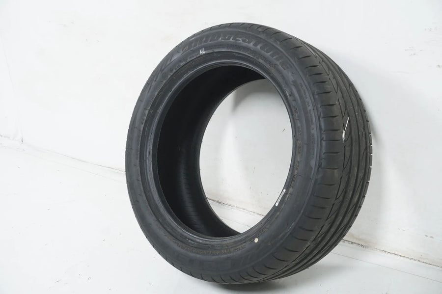 1x Sommerreifen Bridgestone 255 45 17 Zoll DOT17 BMW* ca.6mm