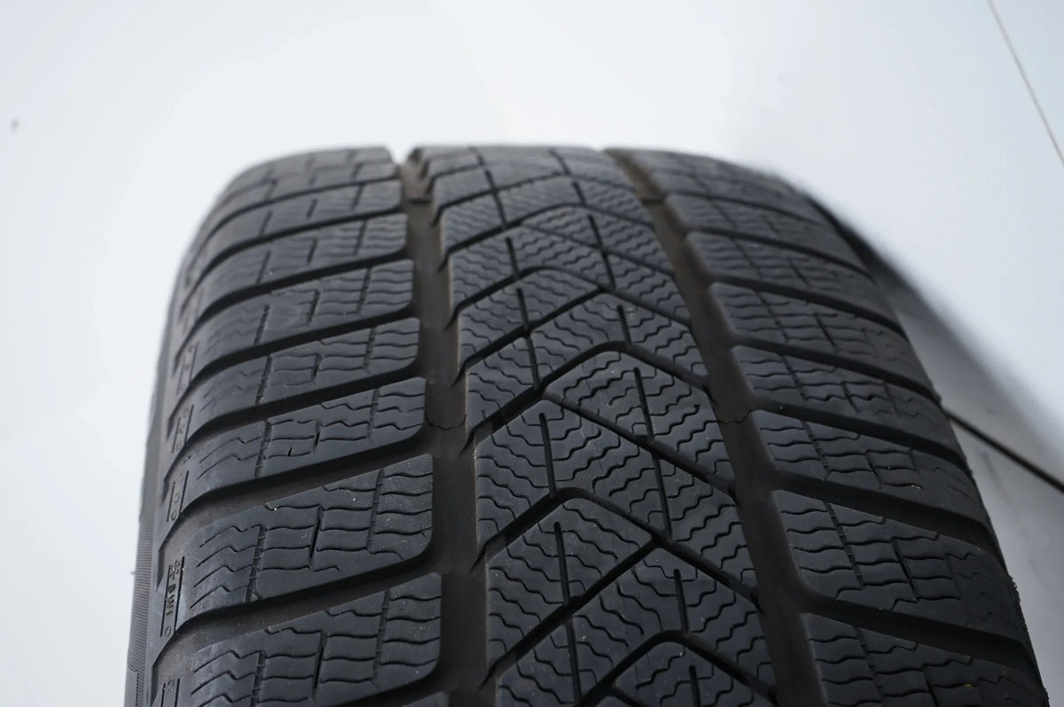 Roues tout-terrain hiver Mercedes Classe E S213 245/45/19 pouces Detailansicht 17
