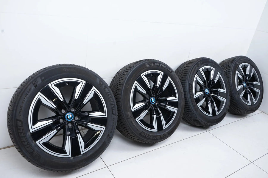 BMW iX3 X3 G01 G02 G08 zimní pneumatiky zimní kola 245 50 19 palců