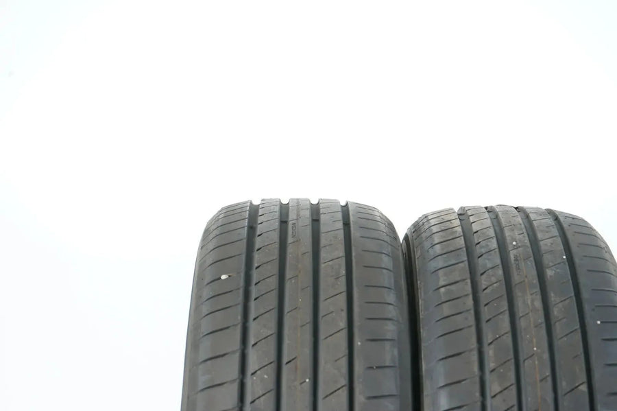 2 pneus d'été de démonstration Nexen 225 55 18 pouces DOT23 Bmw*MO
