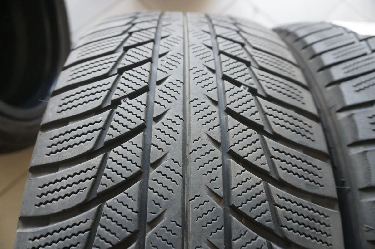 Original BMW 1 Series F40 2 Series F44 17 Inch Alloy Wheels Winter Wheels Winter Tires Detailansicht 11