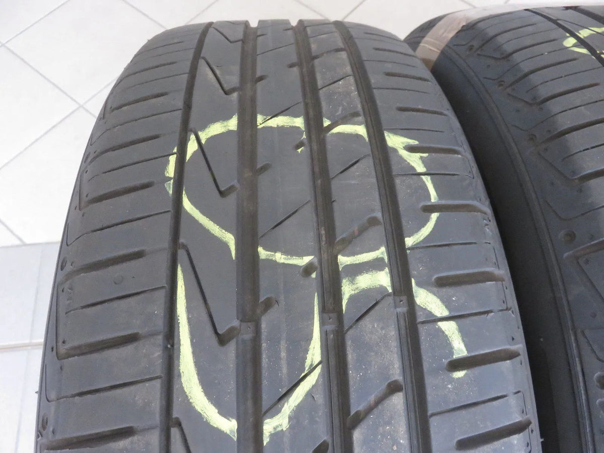 2 X 215 65 R17 99V pneumatici estivi Hankook Ventus S1 evo2 6mm Visualizzazione dettagliata 2