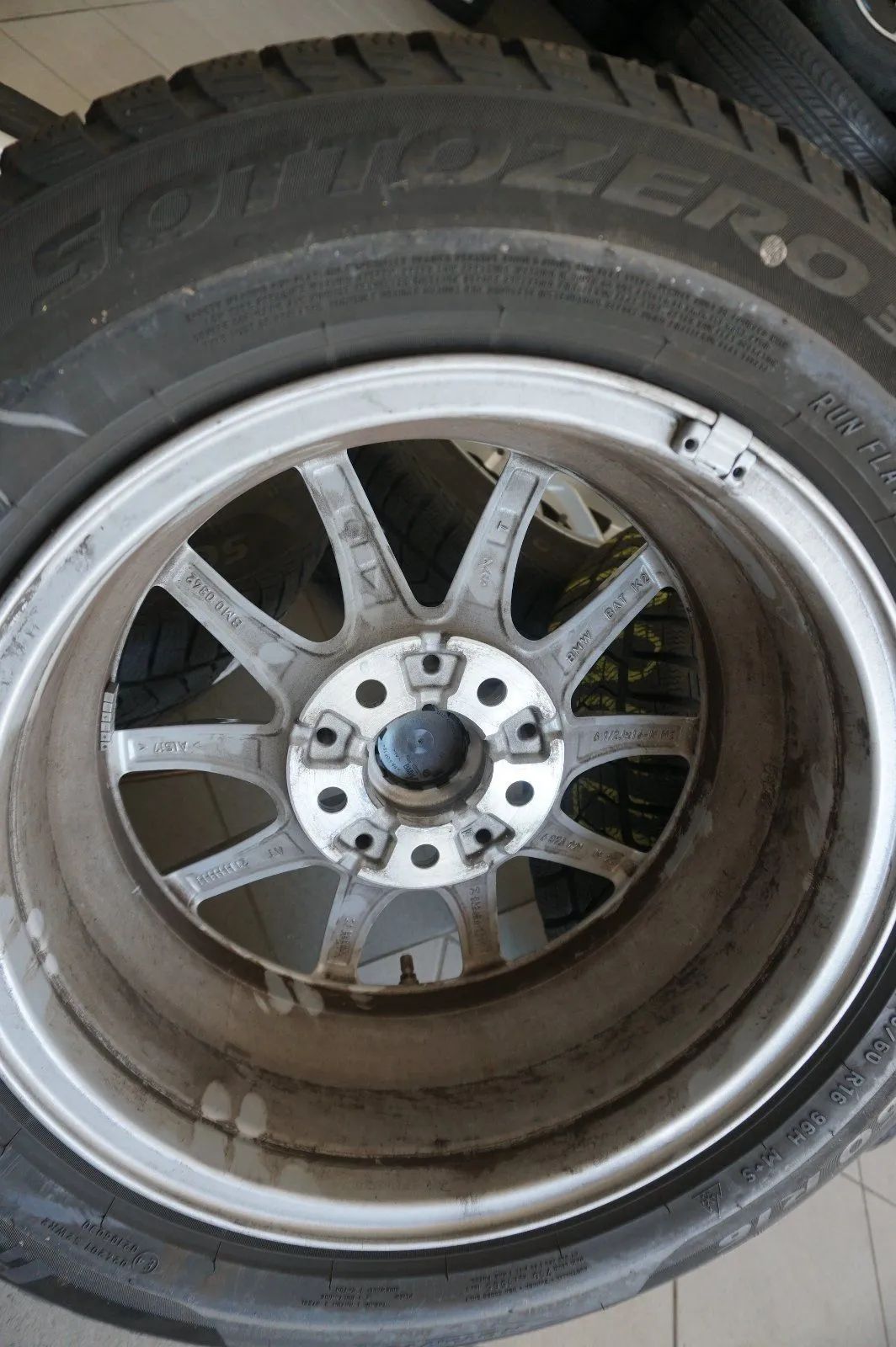 Jantes alu d'origine BMW Série 3 G20 G21 Roues d'hiver Pneus hiver 205 60 R16 7mm 2024 Vue détaillée 8