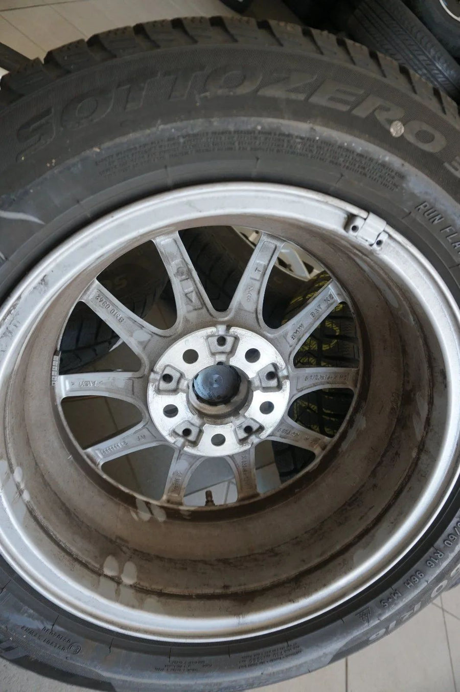 Jantes alu d'origine BMW Série 3 G20 G21 Roues d'hiver Pneus hiver 205 60 R16 7mm 2024