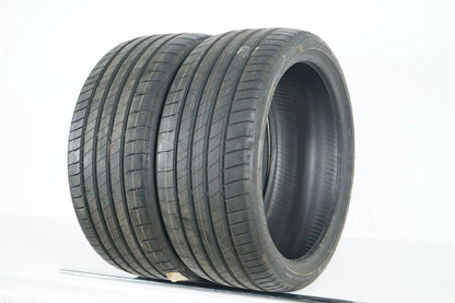 2 pneus été de démonstration Bridgestone 235/35/19 pouces DOT23 AO