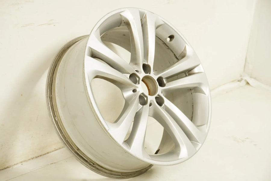 1 x BMW řady 3 řady 4 F30 F31 F32 F36 hliníkový disk 19 palců 401 6796256 8J