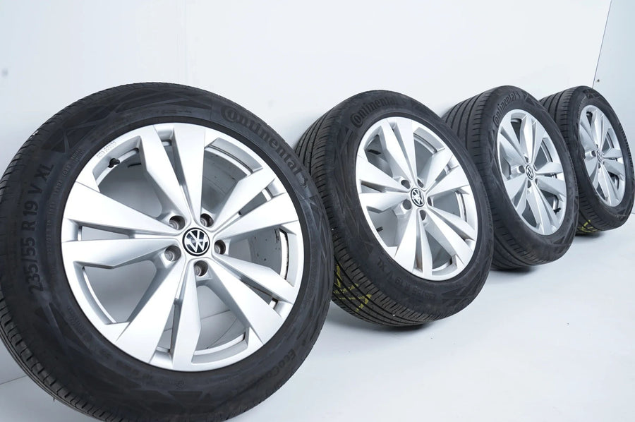 Vw Volkswagen ID4 E2 Allwetterräder mit neuen Allwetterreifen 19 Zoll
