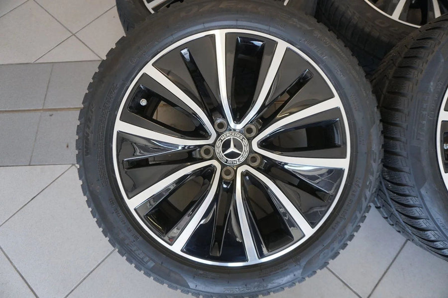 Jantes en alliage d'origine Mercedes CLS W257 C257 Roues d'hiver Pneus hiver 245 45 R18