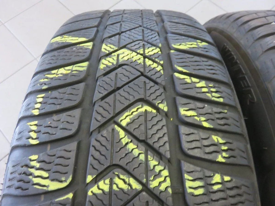 Original BMW X1 F48 X2 F39 18 Zoll Alufelgen M570 Winterreifen