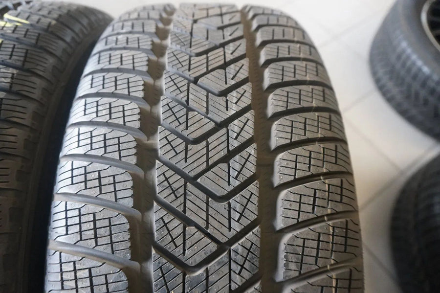 Jantes alliage d'origine Mercedes GLE V167 Pneus hiver Roues hiver 255 50 R19