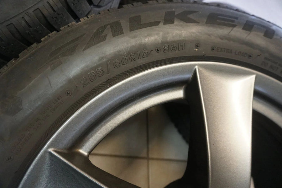 Audi A4 A5 B8 B9 Mercedes E-Klasse W211 Alufelgen Winterräder Winterreifen 6mm