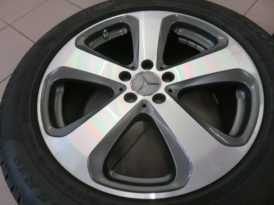 Jantes alu d'origine Mercedes GLC X253 Roues hiver Pneus hiver 235 55 R19 6mm