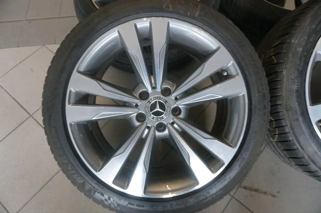 Genuine Mercedes S-Class W222 19 inch alloy wheels summer tires summer wheels Detailansicht 5