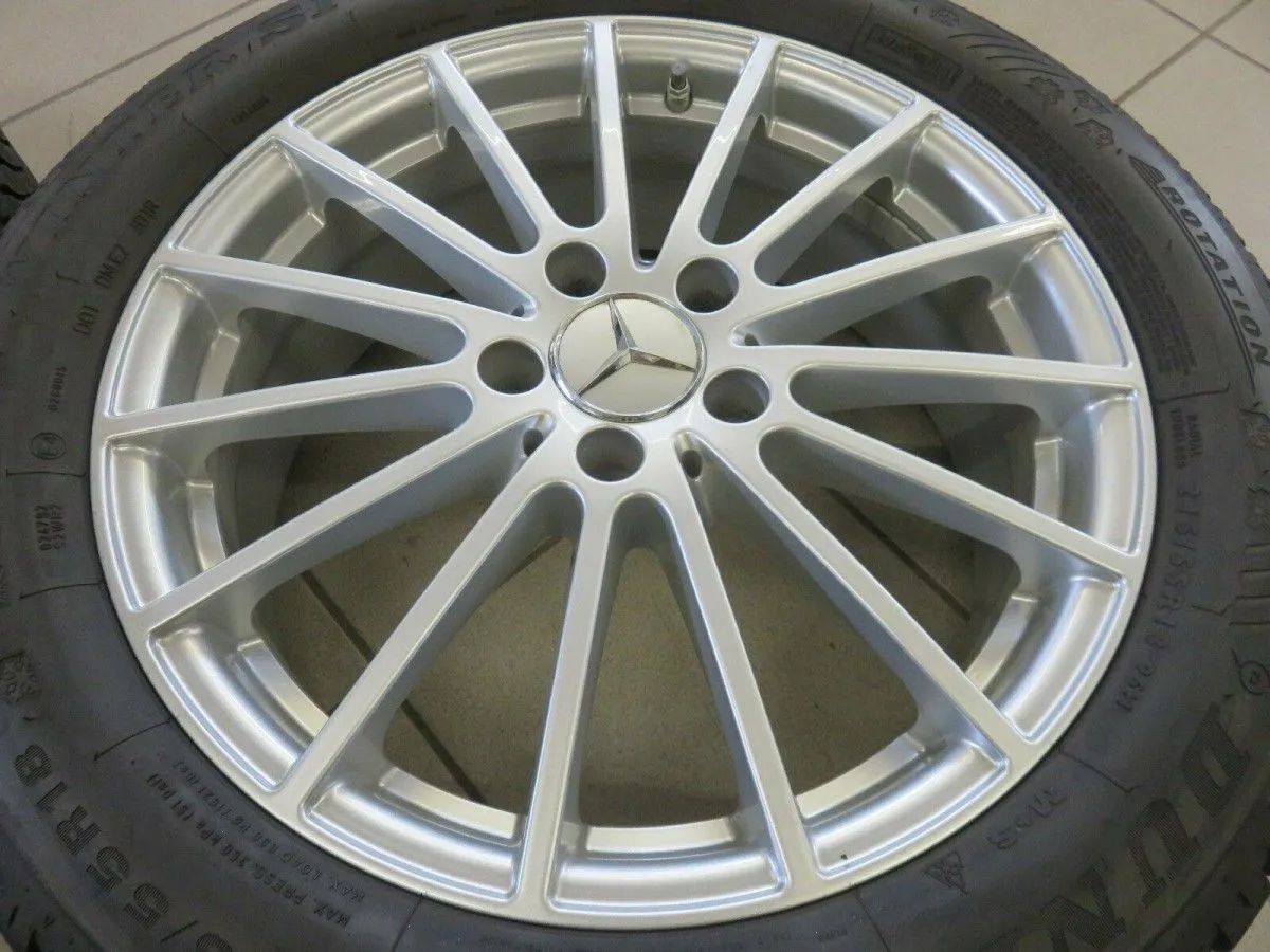 Original Mercedes GLA X156 W156 18 Zoll Alufelgen Winterreifen Winterräder 7mm Detailansicht 6