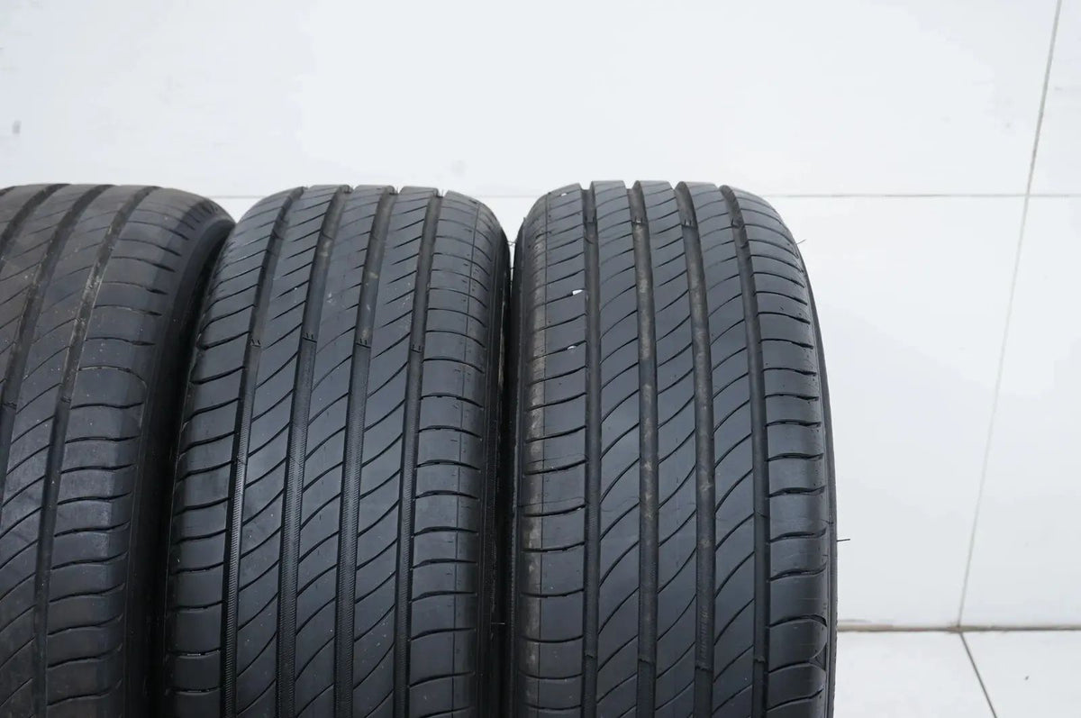 4 x pneus été Michelin Primacy 4 195 55 16 pouces DOT23 env.7mm Vue détaillée 5
