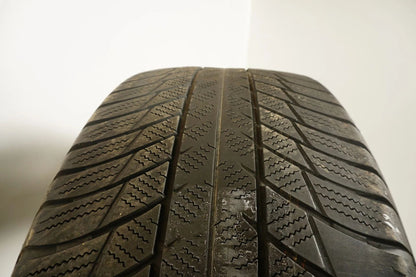 4 x Bridgestone winter tires 245/50 R19 inch DOT18 BMW* approx. 5mm tread depth RFT