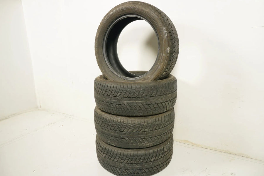 4 x Winterreifen Bridgestone 245 50 19 Zoll DOT18 Bmw* ca.5mm RFT