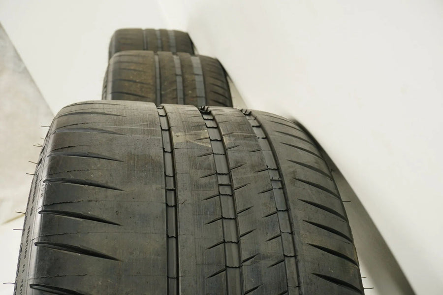 Mercedes GT-R C190 W190 summer tires summer wheels 19/20 inch