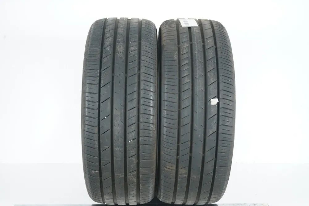 2x Sommerreifen Nexen 235 45 19 Zoll ca.7mm DOT23 Detailansicht 2