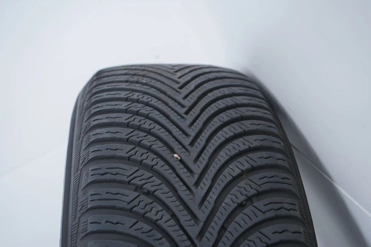 Pneus hiver et jantes hiver 16 pouces pour Mercedes Classe AB W177 B247 Detailansicht 9