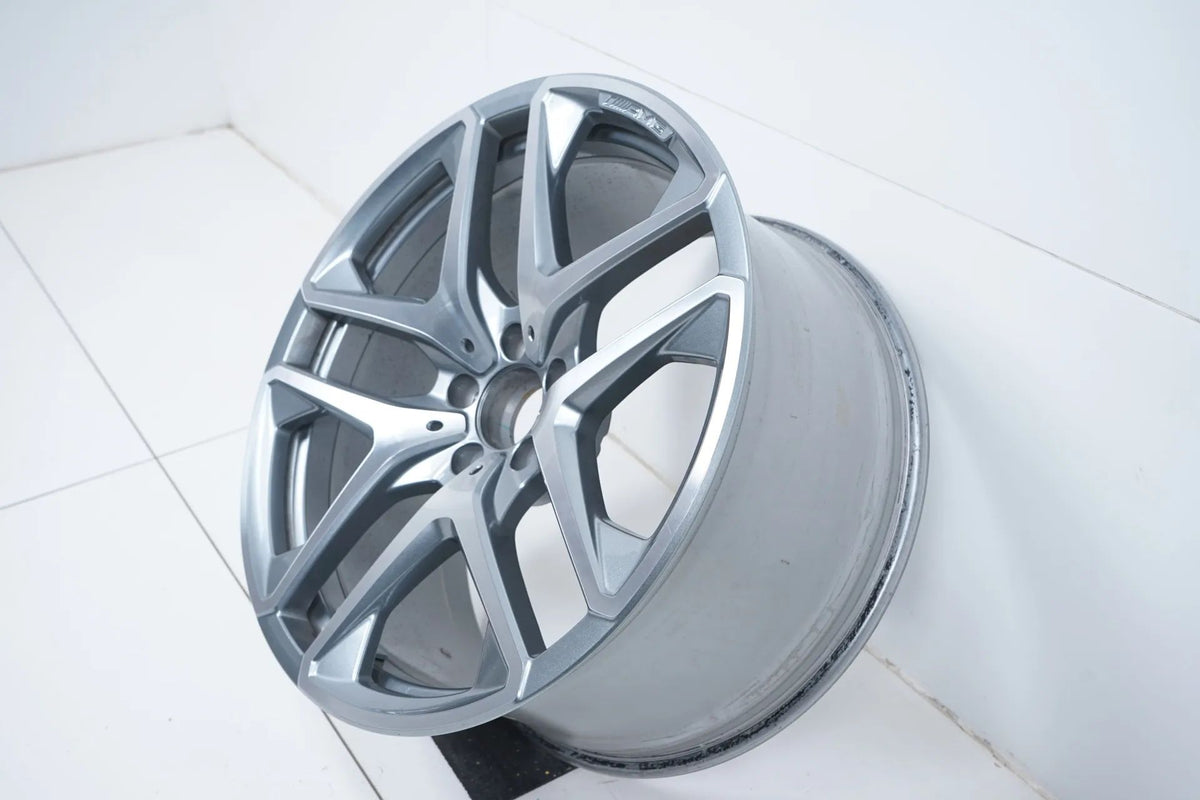 1x Mercedes GLC63 AMG W253 X253 Alufelge 20 Zoll A2534013700 10J Detailansicht 4