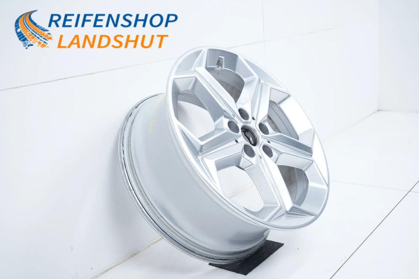 1 x Original BMW X1 X2 U11 U10 Alloy Wheel 18 Inch 865 6898039