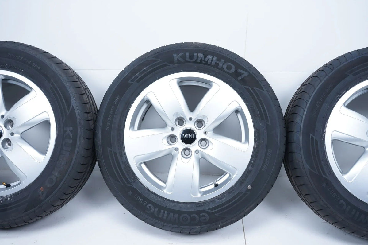 MINI Countryman F60 summer tires, summer wheels 205/65 R16 inch Detailansicht 5