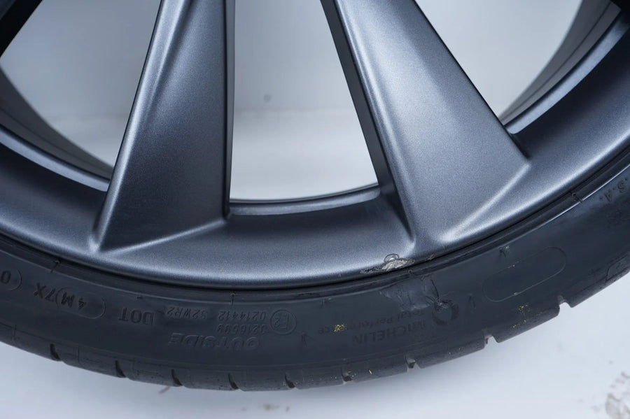 Tesla Model 3 summer tires, summer wheels, 235/35/20 inch, 7mm tread depth