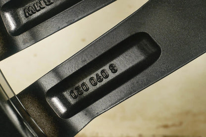 1 x originální hliníkový disk BMW řady 8 G14 G15 19 palců M727 8090020 9J