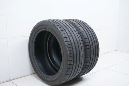 2 pneus été Bridgestone 255/45 R19 pouces, profondeur de sculpture d'environ 5 mm, DOT 21 MO