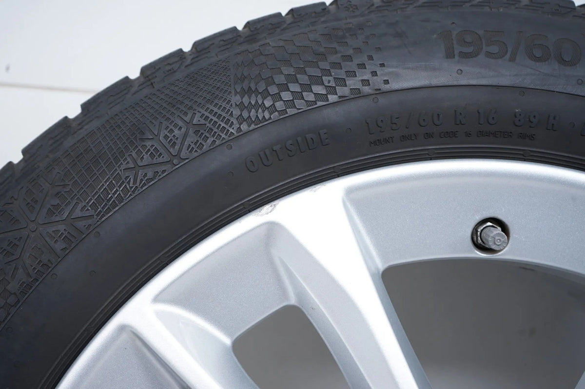 BMW 2 Series Tourer F45 F46 alloy wheels winter tires 195/60/16 inch Detailansicht 4