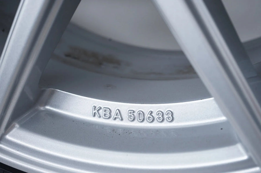 BMW řada 3 G20 G21 zimní pneumatiky zimní kola 205 60 16 palců