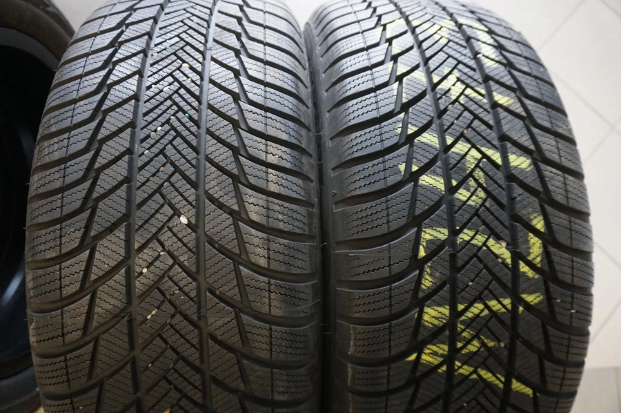 Original Mercedes GLA GLB X247 Alufelgen Winterräder Winterreifen 235 50 R19 8mm