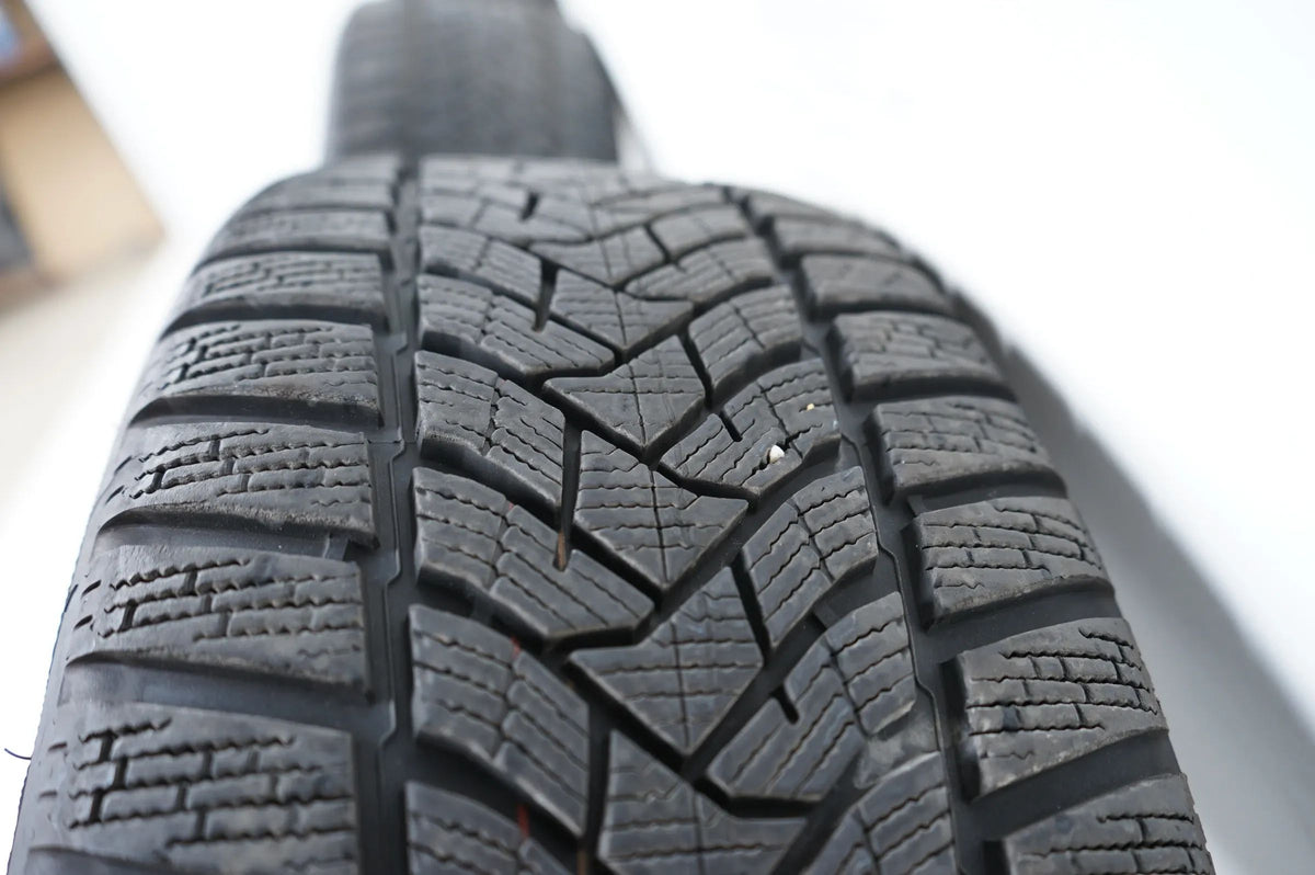 Audi A3 8Y Winterreifen Winterräder 225 40 18 Zoll 8Y0601025j Vue détaillée 14