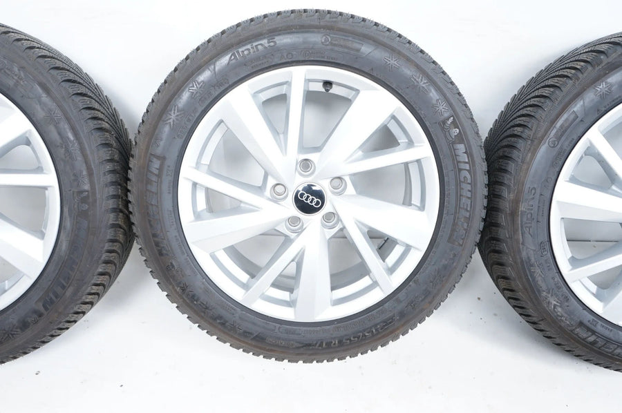 Audi Q2 81A Allwetterräder mit neuen Allwetterreifen 215 55 17 Zoll 81A601025C