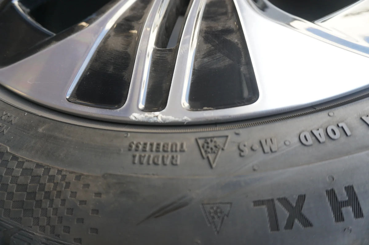 Original Mercedes E-Klasse W214 S214 Alufelgen Winterreifen 245 45 R19 7mm Detailansicht 16