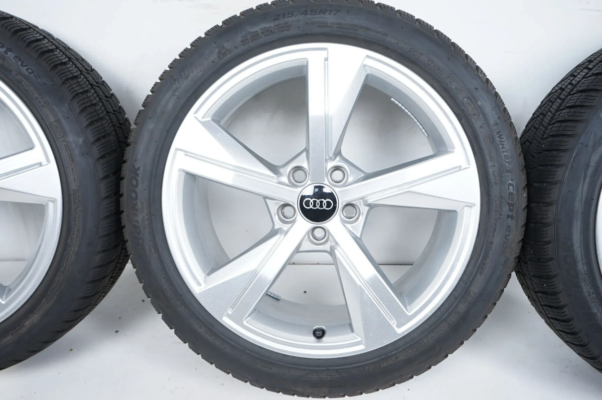Audi A1 GB Allwetterräder mit neuen Allwetterreifen 215 45 17 Zoll 82A601025G
