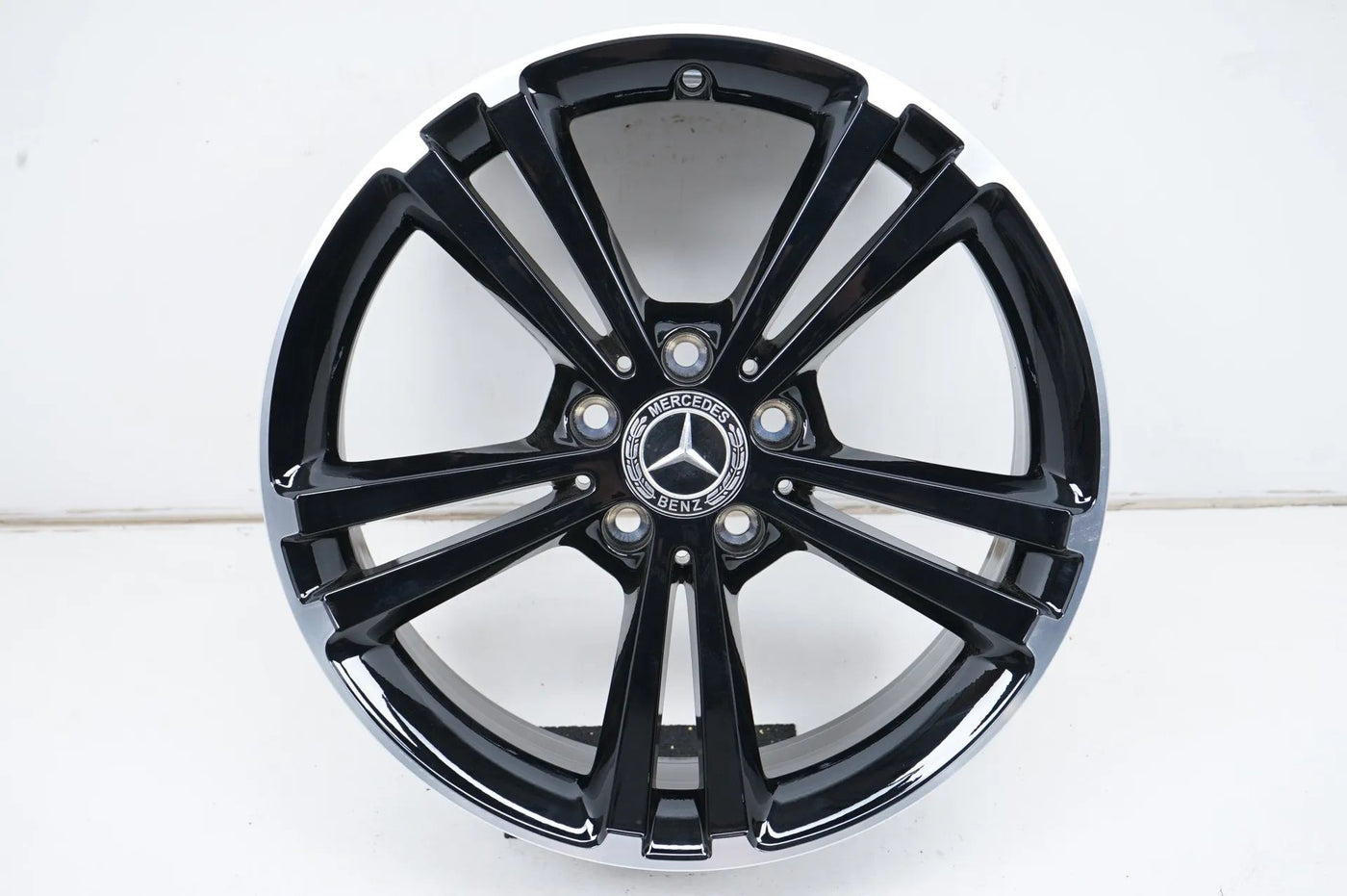 1 x Mercedes A B W177 W247 W118 Alloy Wheel 18 Inch A1774011300