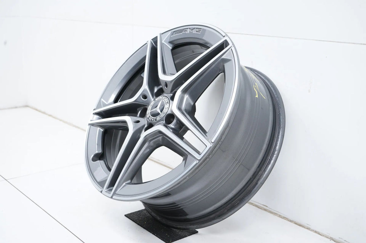 1 x Mercedes A35 AMG W177 Alufelge 18 Zoll A1774013800 7,5J ET33,5 Detailansicht 8
