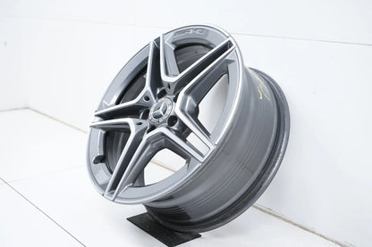 1 x Mercedes A35 AMG W177 Alufelge 18 Zoll A1774013800 7,5J ET33,5