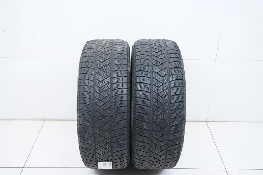 2 x Winterreifen Pirelli 235 55 19 Zoll DOT20/17 ca.4 mm MO RFT