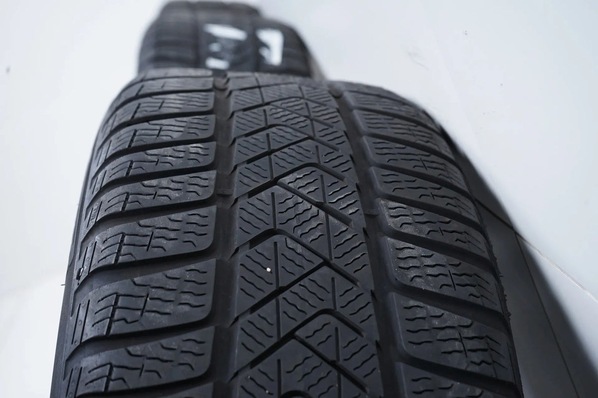 Mercedes C-Class W206 winter tires/wheels 225/45/18 inch Detailansicht 11