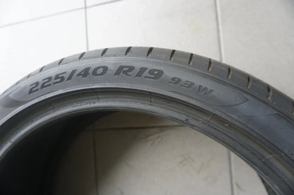 1 X 225 40 R19 93W Pneu été Pirelli P Zero PZero MO 6,5mm 2017