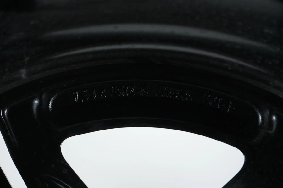 1x hliníkový disk Mercedes EQA EQB H243 X243 AMG 18 palců A2434011700 7,5J ET53,5